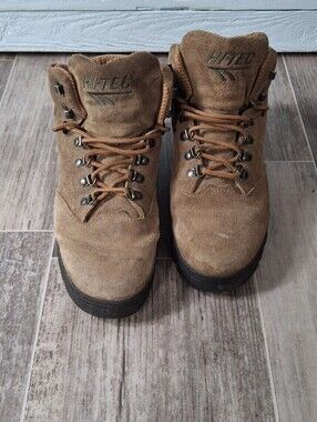 Vtg Hi Tec womens 8 ½Alpine Suede Hiking Boots. Please see Pics for wear.